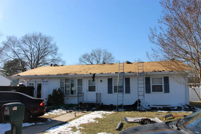Top Roofing & Siding Picture 2