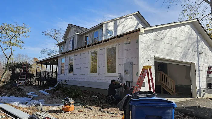 Recinos Siding Contractor LLC Picture 5