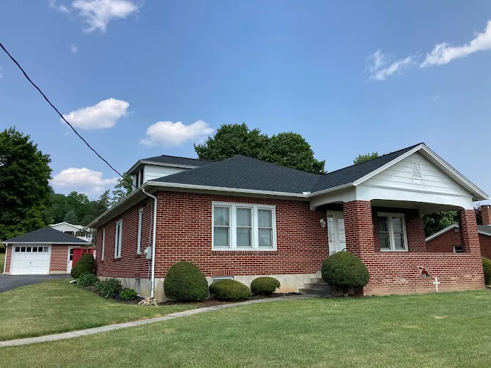 Spruce Hill Roofing Picture 5