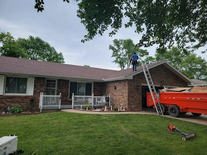 Premium Roofing & Siding Picture 6