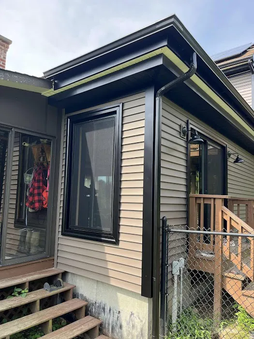 Premium Roofing & Siding Picture 3