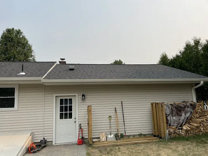 Charbonneau Roofing Picture 2