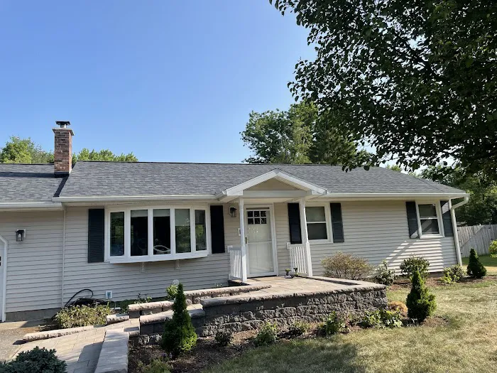 Charbonneau Roofing Picture 4