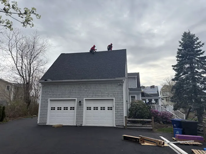 Pinnacle Roofing & Skylights Picture 2