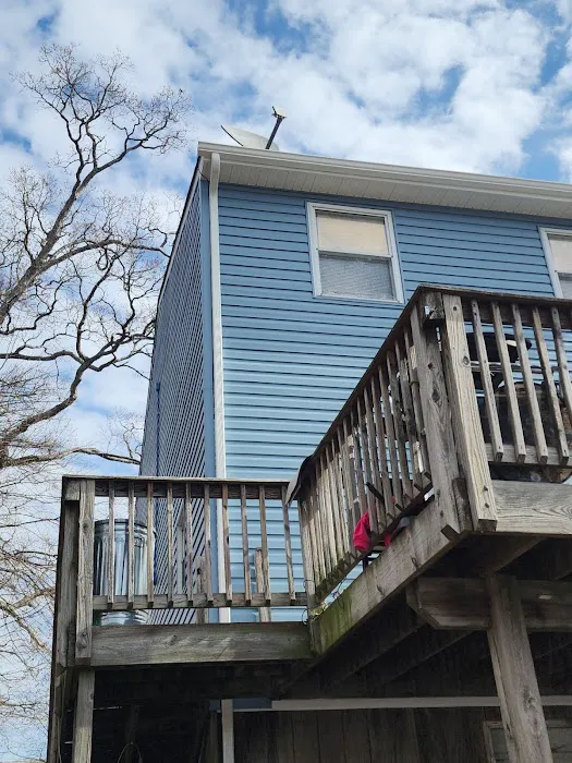 Ramiro roofing Picture 9