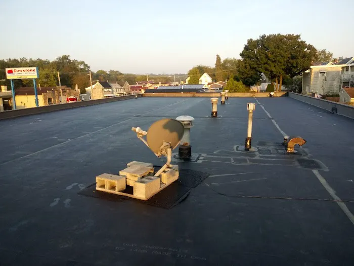 R & R Roofing/Rubber/Metal/Shingle Roofing Picture 10