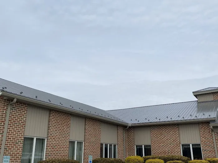 R & R Roofing/Rubber/Metal/Shingle Roofing Picture 6