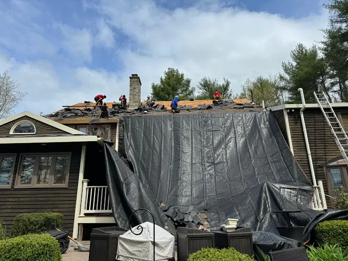 Joe's Roofing Construction Picture 3