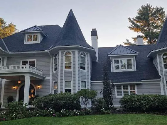 Premier Roofing LLC Picture 1