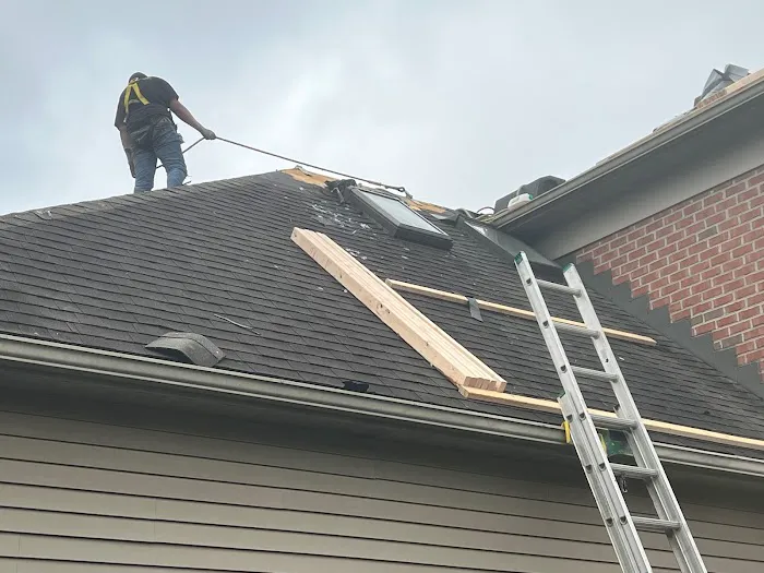 JM Gangloff Roofing Picture 1