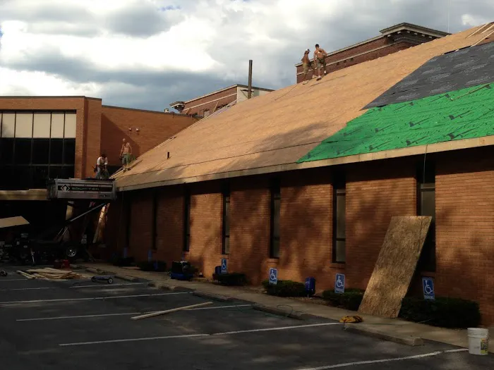 C &J Roofing, LLC Picture 2