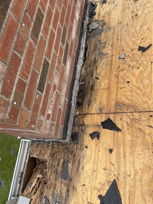 Mike's Roofing Construction Picture 6