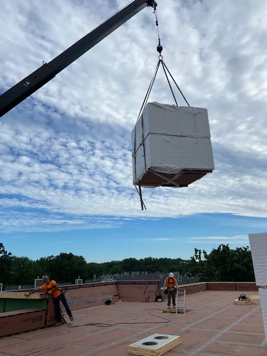 A&R MBE Roofing Contractors LLC Picture 4