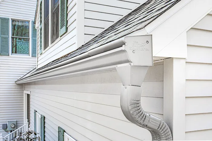 Adam Vaillancourt Roofing & Gutters Picture 3