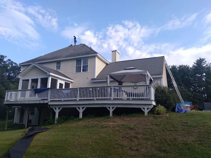 Rj's Roofing and Siding LLC Picture 8