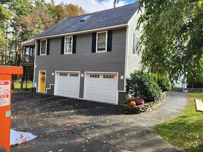 Rj's Roofing and Siding LLC Picture 6