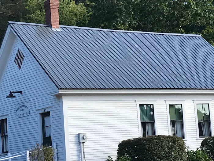 New Hampshire Roofing & Carpentry Picture 1