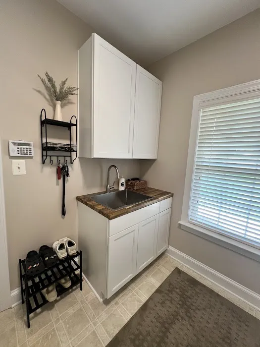 Baker Home Solutions Picture 1