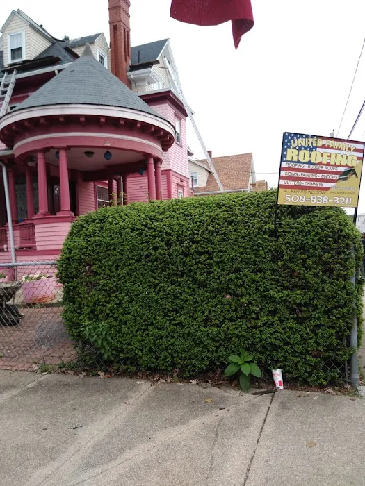 United Family Roofing LLC Picture 1