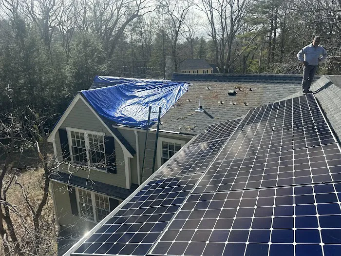 UNIVERSAL ROOFING INC Picture 7