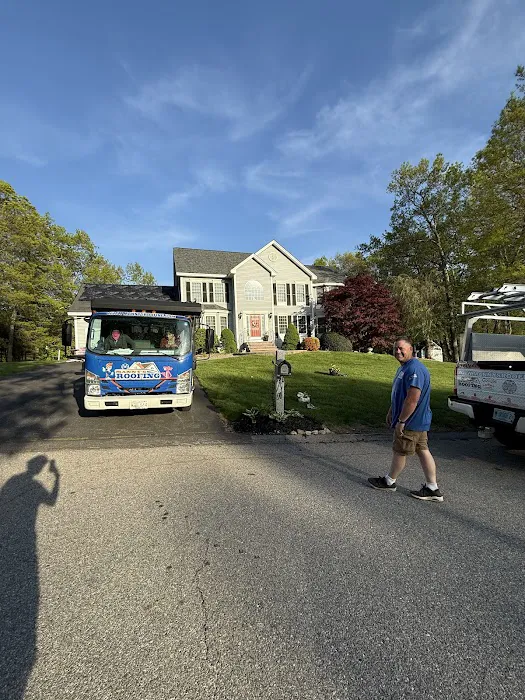 Manny's Roofing Picture 2