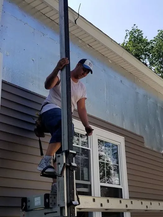 Clayton & Sons Construction Picture 10