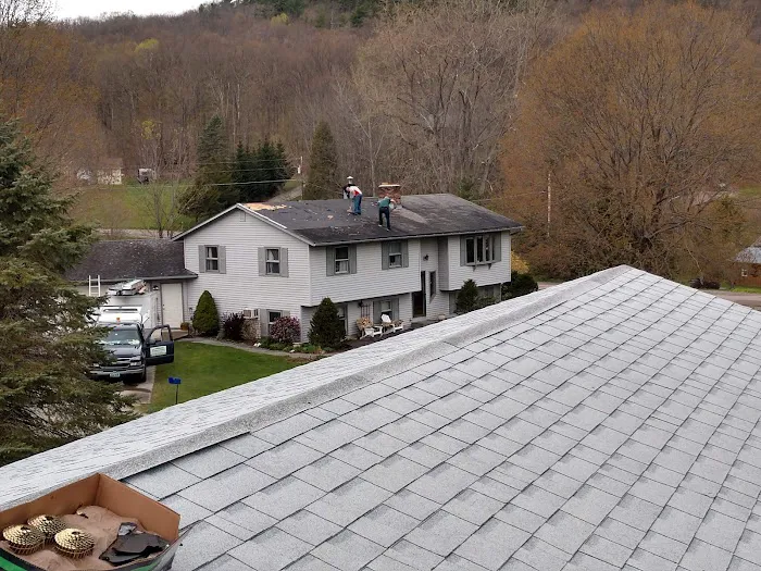 Modern Exteriors Vermont Picture 1