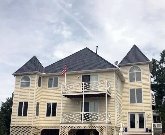 Ruff Roofers Picture 1