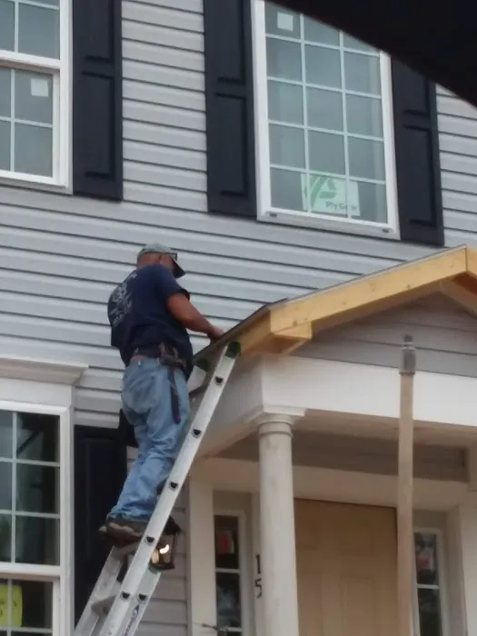 Economic Roofing Co Picture 3