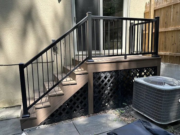 Custom Home Exteriors LLC Picture 7