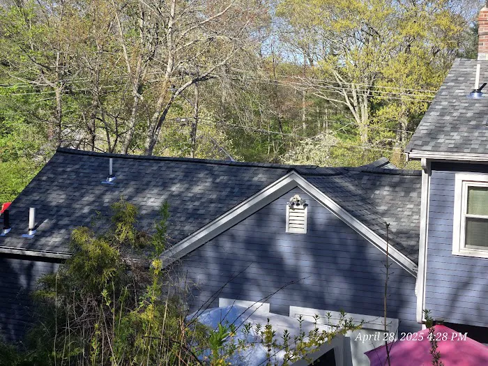 Leland Siding, Roofing & Windows Picture 1