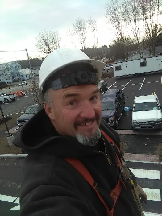 Universal roofs and maintenance Picture 1