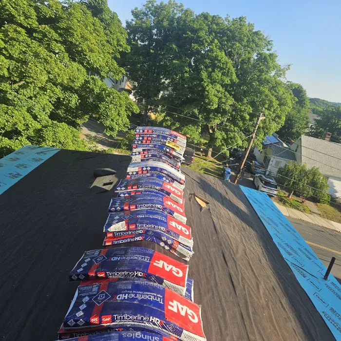 Bryan Siding & Roofing LLC Picture 4