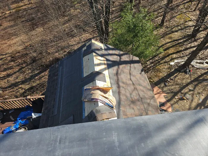 Bryan Siding & Roofing LLC Picture 6