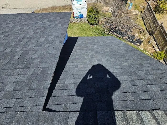 Bryan Siding & Roofing LLC Picture 9