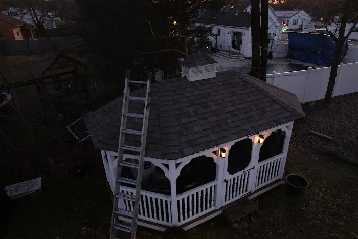 Manny's Roofing Picture 5