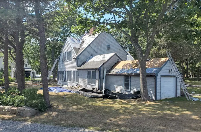 MAINELY ROOFING LLC Picture 4