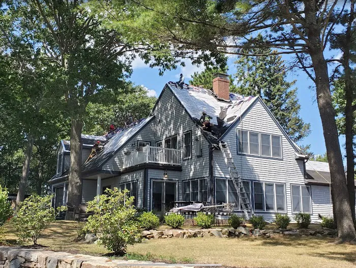 MAINELY ROOFING LLC Picture 5