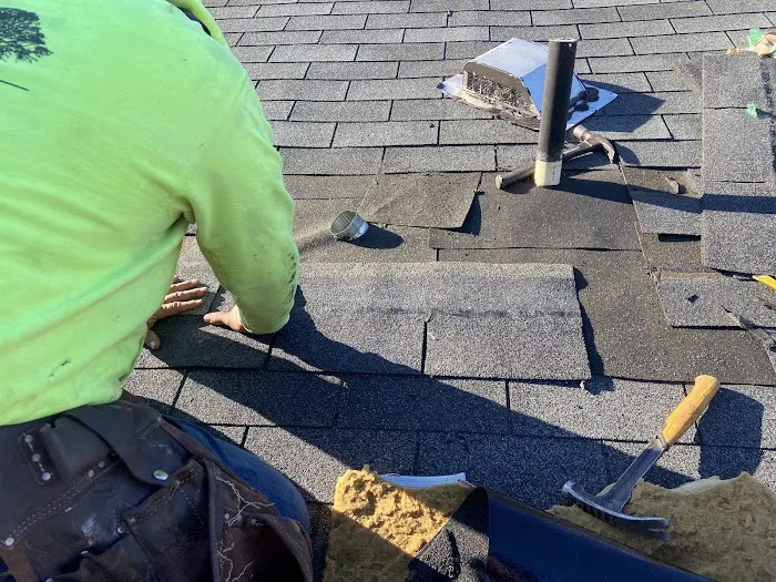 Bob Tuttle Roofing Picture 4