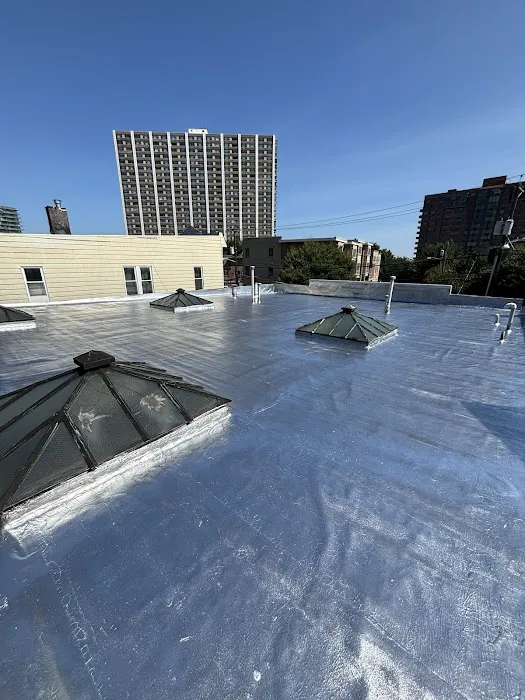 Capital Roofing & Gutters Picture 1