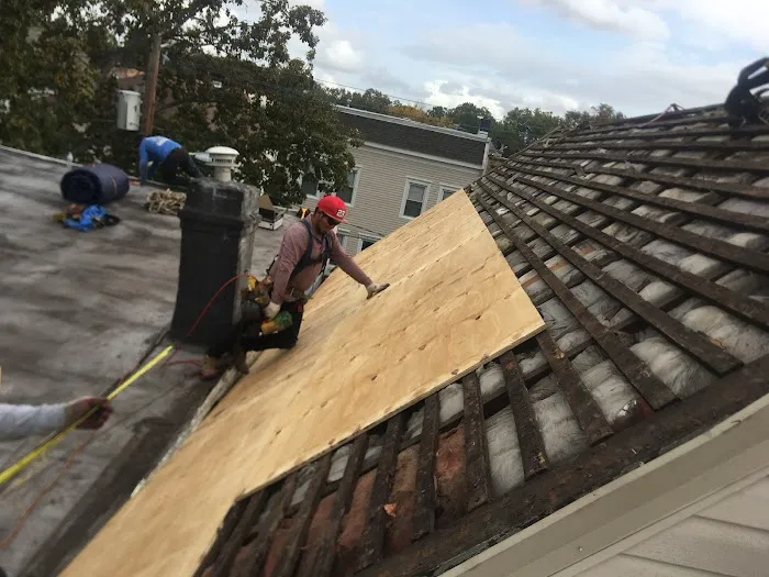 WEATHERGUARD ROOFING & RESTORATION Picture 1