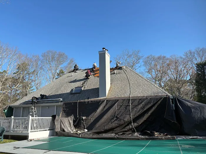 R&M Roofers LLC Picture 2