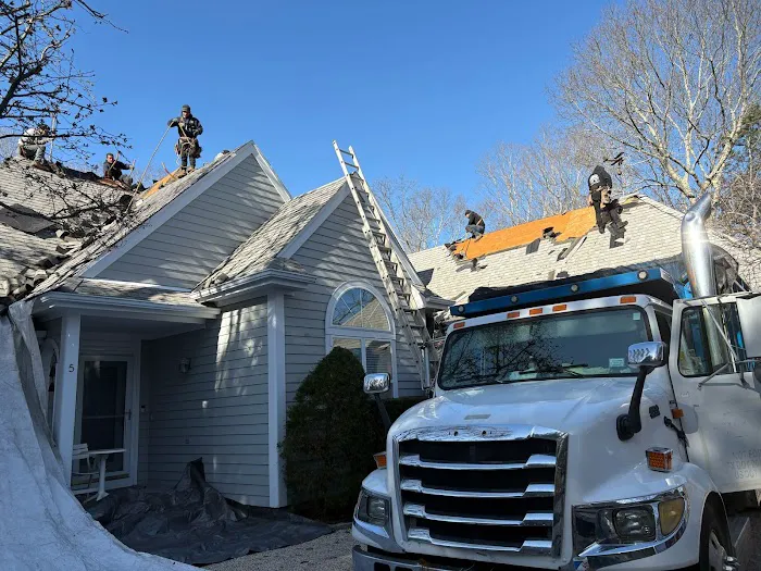 R&M Roofers LLC Picture 3