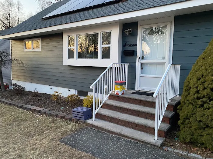 The Carpenters Touch Roofing & Siding Picture 3