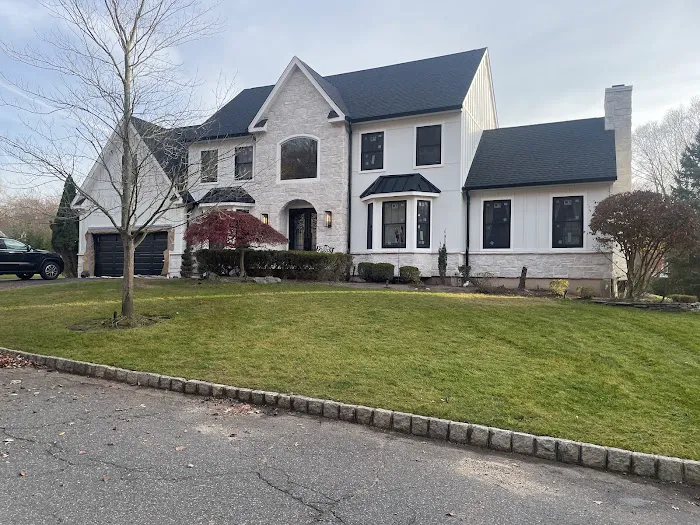 The Carpenters Touch Roofing & Siding Picture 1