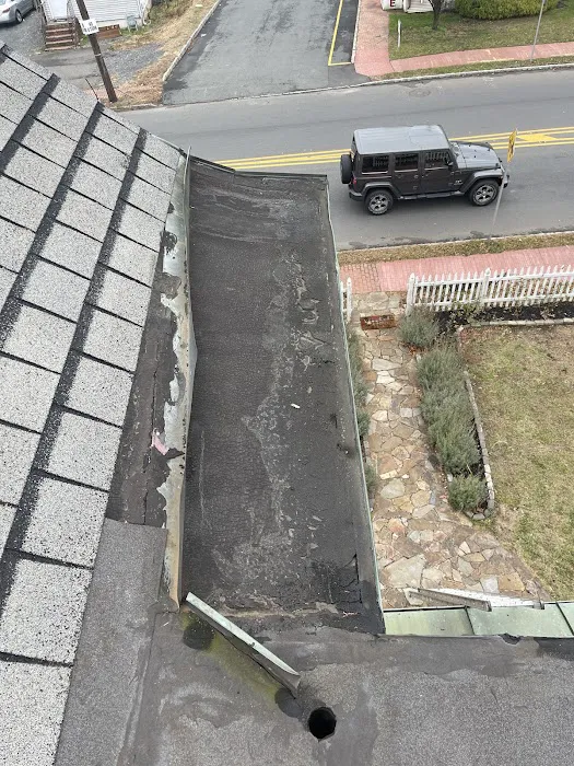 Molnar Roofing Inc Picture 4