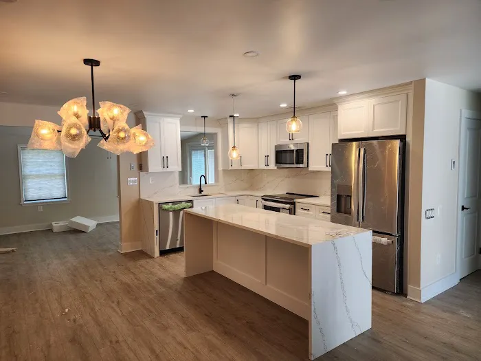 Amore Homes Roofing & Siding Picture 4