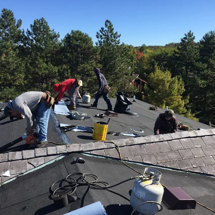 Peter W. Traub Roofing & Carpentry LLC Picture 8