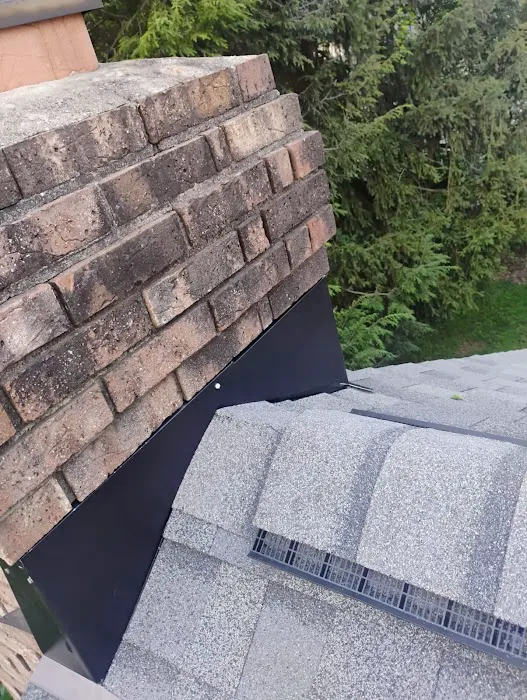 Brush House Roofing and Siding Picture 6