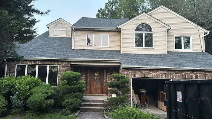 Brush House Roofing and Siding Picture 3